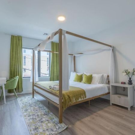 2 Bedroom 2 Bath Suite, Near American Dream And The Airport, Free Parking, King Bed And 2 Queen Beds, Washer And Dryer Orange Экстерьер фото