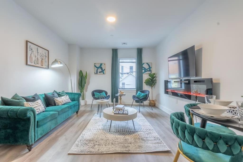 2 Bedroom 2 Bath Suite, Near American Dream And The Airport, Free Parking, King Bed And 2 Queen Beds, Washer And Dryer Orange Экстерьер фото