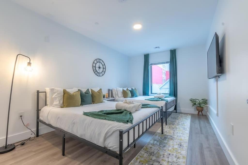2 Bedroom 2 Bath Suite, Near American Dream And The Airport, Free Parking, King Bed And 2 Queen Beds, Washer And Dryer Orange Экстерьер фото